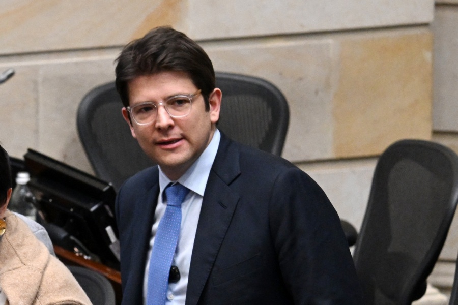 Concejal denuncia retaliación política tras demanda contra Miguel Uribe Turbay