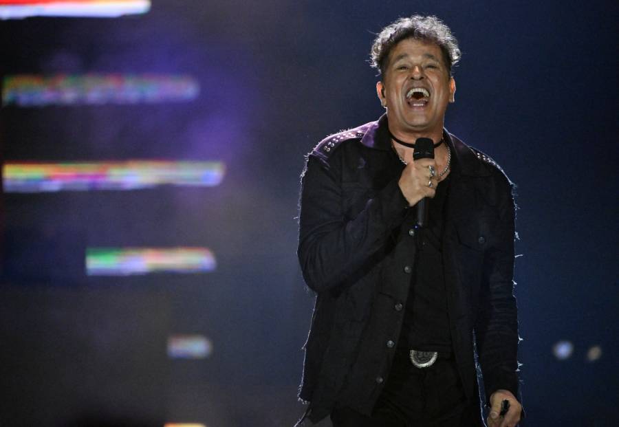 Carlos vives culmina con &eacute;xito su gira 2023 en un inolvidable concierto lleno de sorpresas