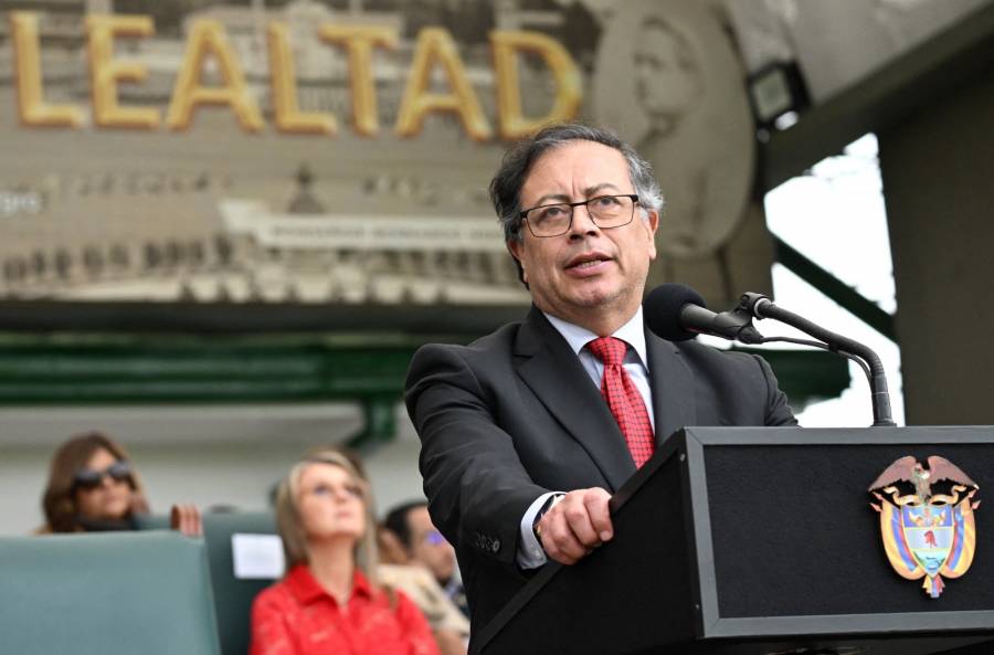 Presidente Gustavo Petro inicia reajuste de ministros ante desaf&iacute;os pol&iacute;ticos en Colombia