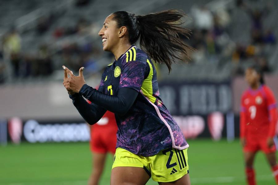 Colombia se impone a Panam&aacute; en su debut en Copa Oro femenina
