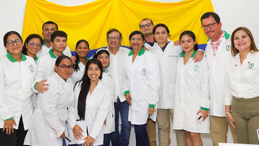 Petro convoca poder constituyente de los estudiantes para recuperar $200 billones destinados a la educación