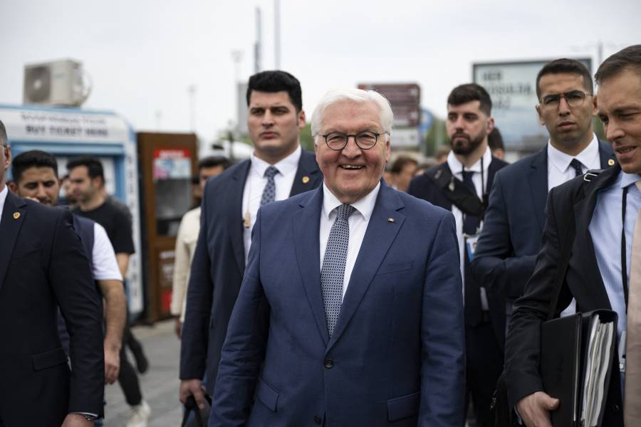 Steinmeier compagina su viaje a Turquía con una visita a la región del terremoto