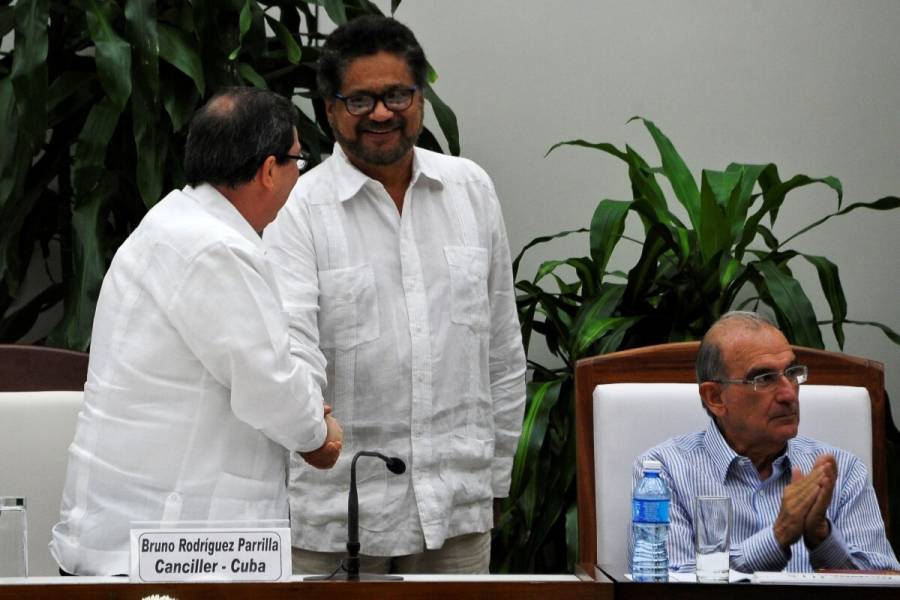 Reaparece en video ex número dos de FARC cuya muerte se especulaba