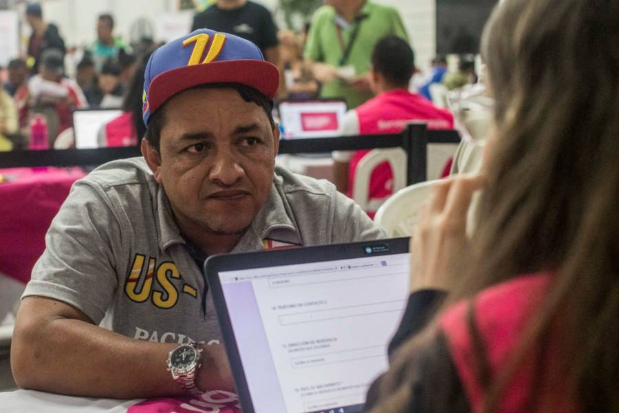 Tasa de desempleo en Colombia apenas registra una ligera disminución