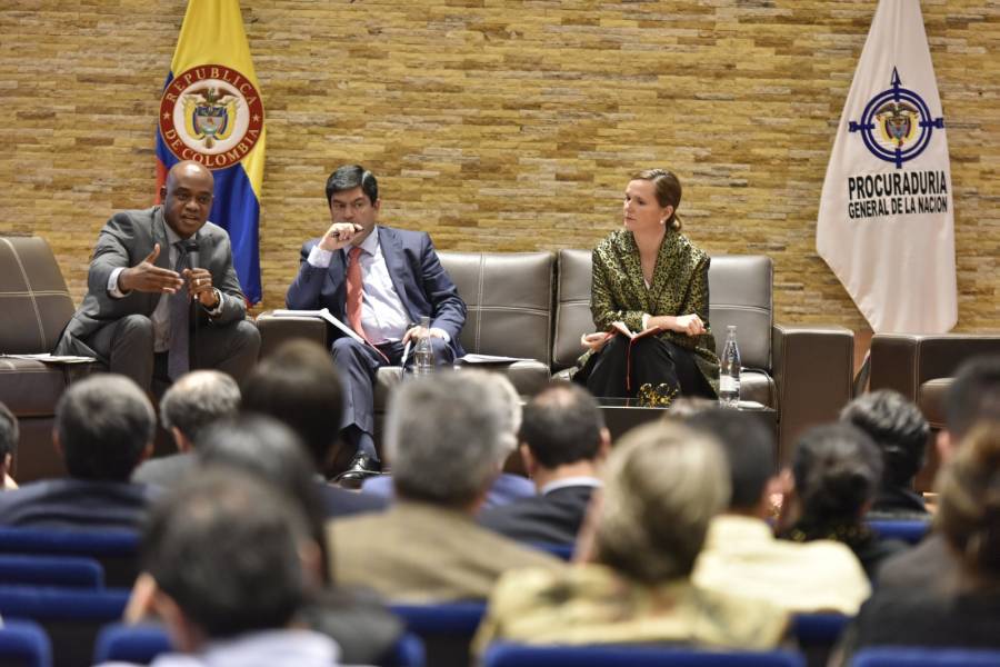 Colombia avanza hacia la eliminaci&oacute;n de pl&aacute;sticos de un solo uso