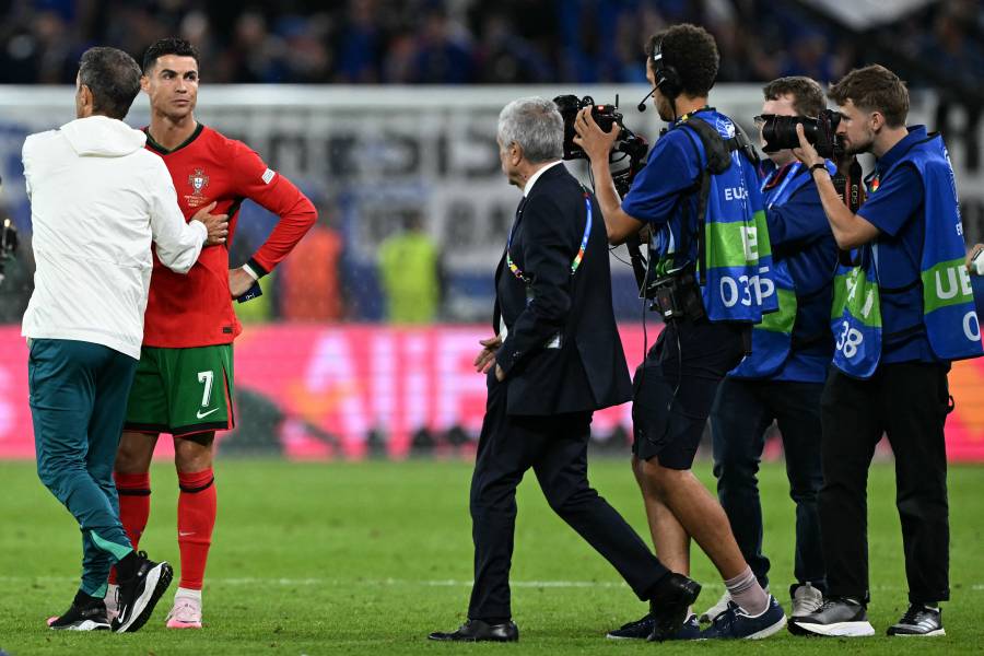 El seleccionador francés Deschamps disfruta de acabar con el maleficio de los penaltis y defiende a Mbappé