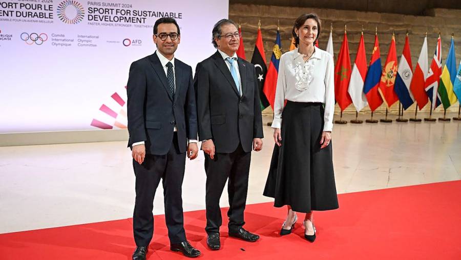 Petro particip&oacute; en la cumbre 