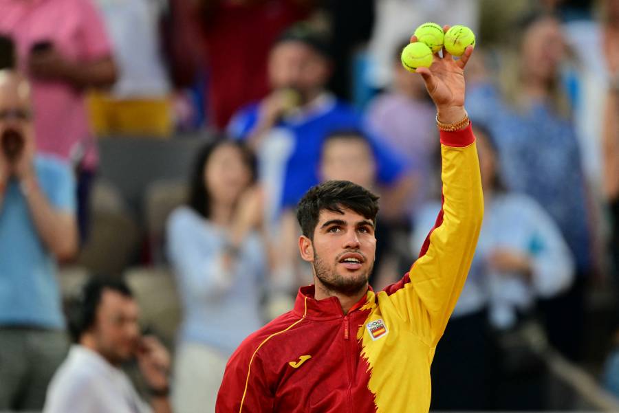 Alcaraz gana en segunda ronda de singles y se prepara para los dobles con Nadal