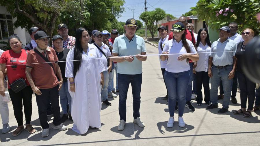 Gobierno inauguró vías en Urumita, La Guajira