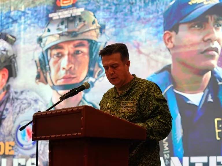 Fuerzas Militares niegan informaci&oacute;n sobre plan para asesinar a Gustavo Petro