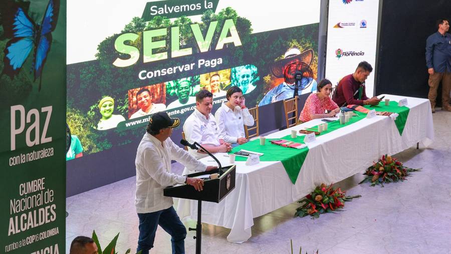 Sin la selva no hay vida, tenemos una de las llaves maestras de tres o cuatro que permiten la existencia de la vida humana: Petro