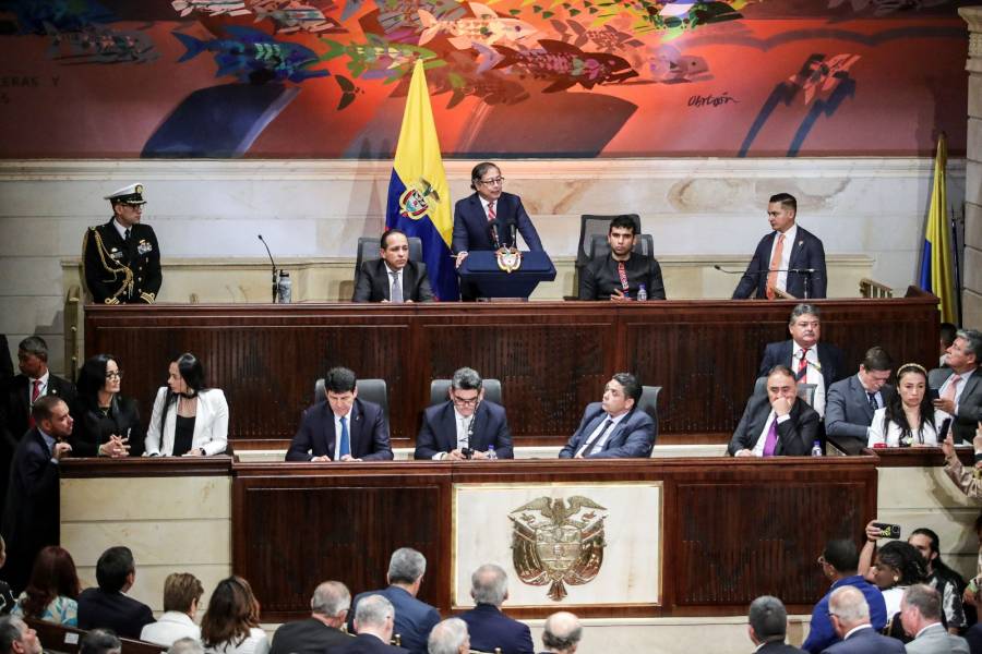 Proponen iniciar clases en colegios después de las 7 a.m. para mejorar condiciones de estudiantes y padres