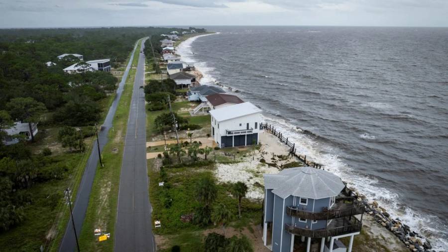 Huracán Helene se degrada a tormenta tropical tras impactar Florida