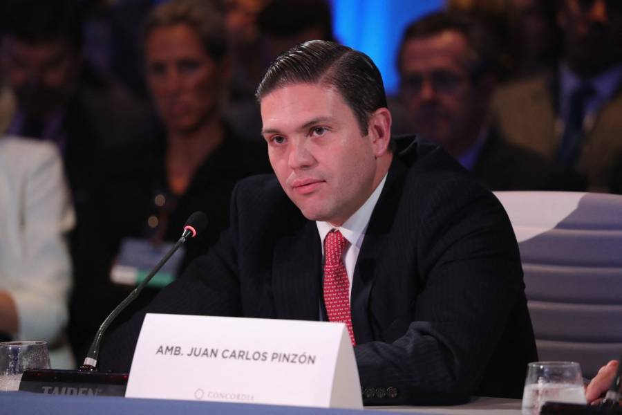Juan Carlos Pinz&oacute;n critica al gobierno de Petro por violencia en Cauca