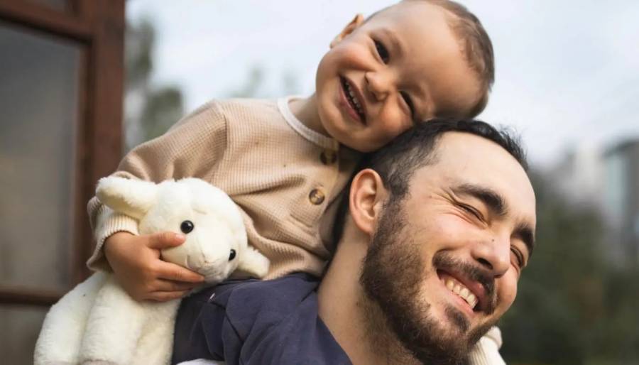 Avance en la reforma laboral: nueva licencia de paternidad de cuatro semanas