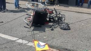 Hombre en silla de ruedas sufre accidente tras ser atropellado por un bus en Medellín