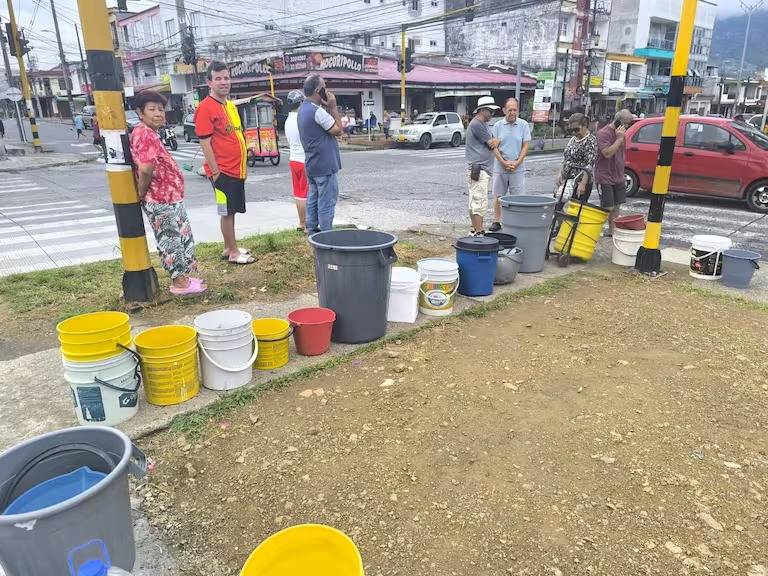 Dosquebradas restablece suministro de agua potable al 70% de la población tras averías