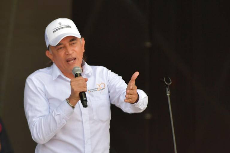 Gustavo Bol&iacute;var critica el nepotismo y lo califica como corrupci&oacute;n: Un llamado a erradicar esta pr&aacute;ctica en la pol&iacute;tica