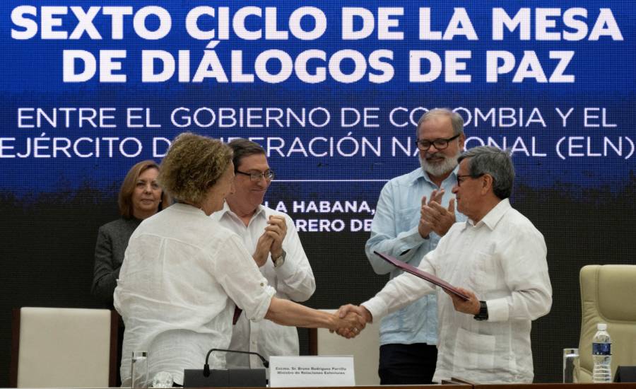 Gobierno y ELN reanudan los di&aacute;logos de paz