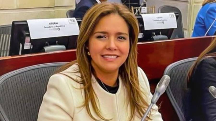 Karina Espinosa recurre a la Biblia para defenderse en esc&aacute;ndalo de la UNGRD