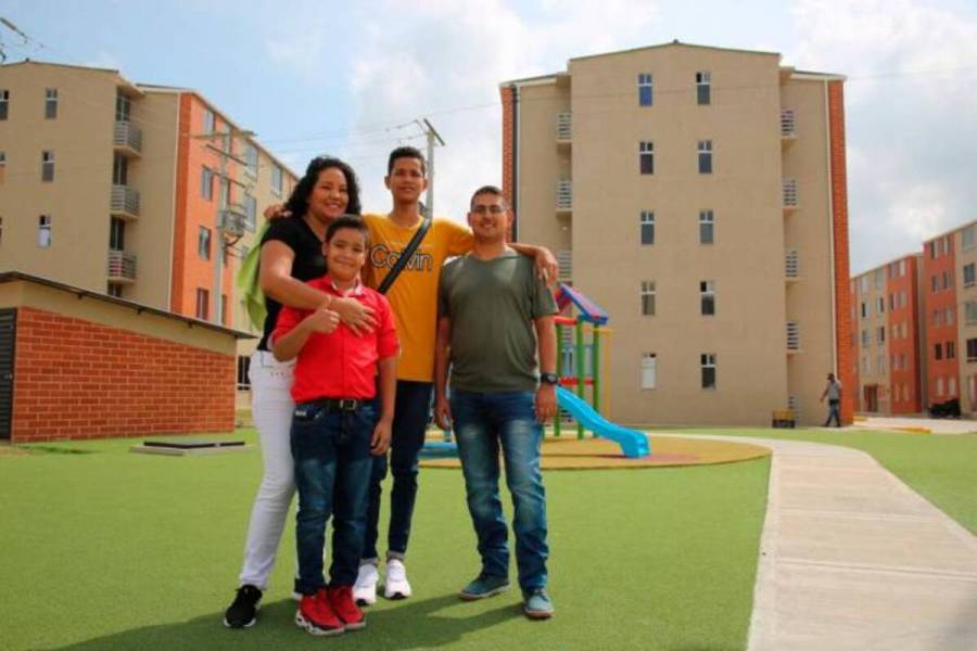 Colombia suspende subsidios de 