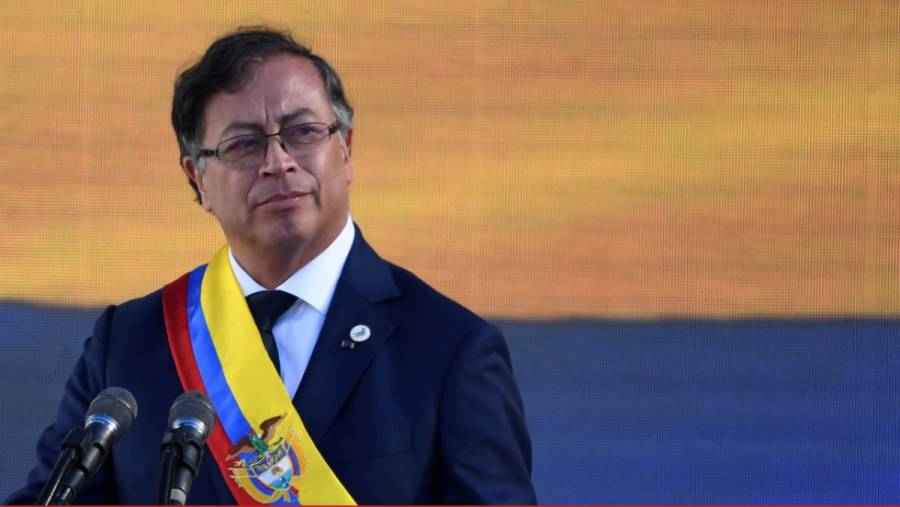 Gremios empresariales rechazan aumento del 9,54% al salario m&iacute;nimo anunciado por el presidente Gustavo Petro