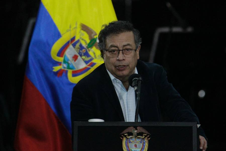 Petro solicita a la Corte Penal Internacional juzgar a grupos armados por reclutamiento y asesinato de menores en Cauca