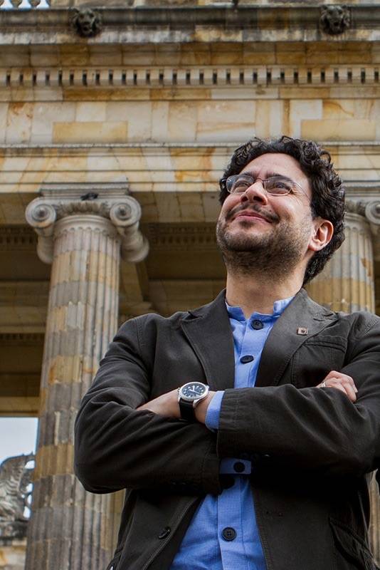 Iván Cepeda anuncia proyecto de ley para reducir los salarios de los congresistas: los motivos detrás de la propuesta