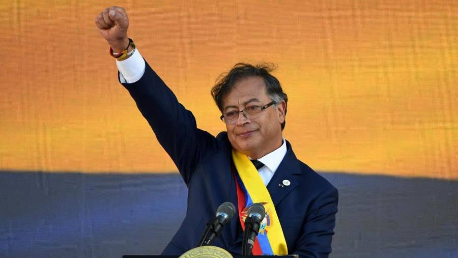 Gustavo Petro felicita a Joe Biden por retirar a Cuba de la lista de países patrocinadores del terrorismo