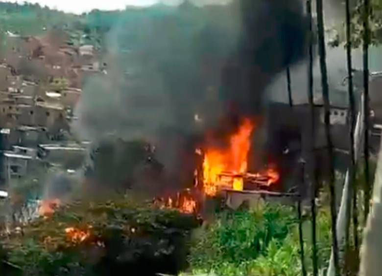Incendio en Bello deja dos heridos y destruye seis viviendas en Nueva Jerusalén