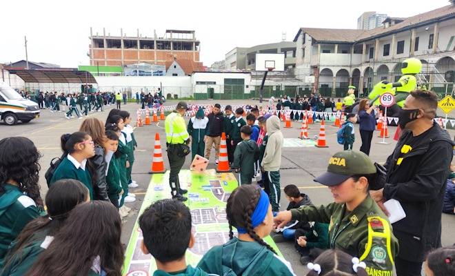 Polic&iacute;a Nacional refuerza los controles de seguridad vial en el regreso a clases