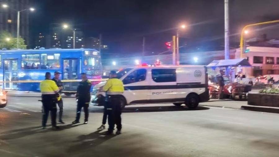 Funcionario del CTI herido en ri&ntilde;a de tr&aacute;nsito en Bogot&aacute;