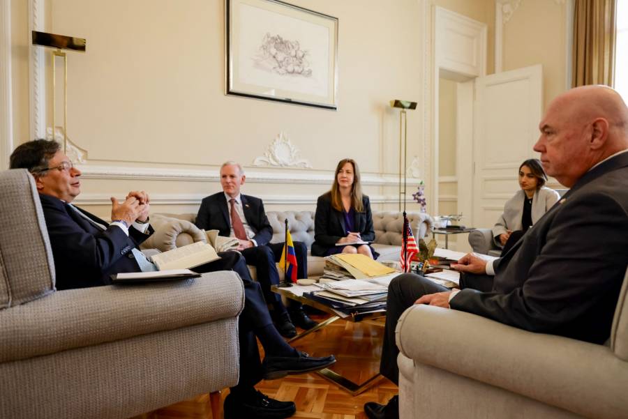 Petro se reúne con el encargado de negocios de EE. UU. tras la crisis diplomática