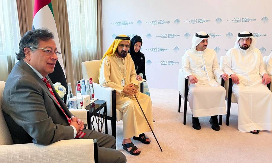 Petro anuncia intercambio cultural, comercial y educativo con Emiratos Árabes Unidos