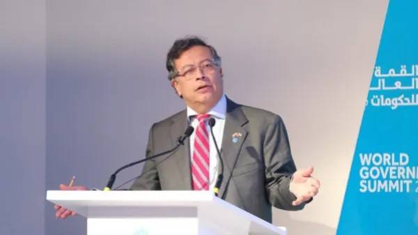 Petro fortalece lazos con Emiratos Árabes y promueve inversión en infraestructura