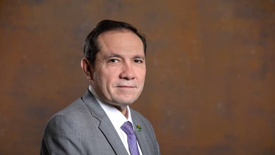 Petro nombra nuevo ministro de Trabajo en medio de dura crisis del gabinete