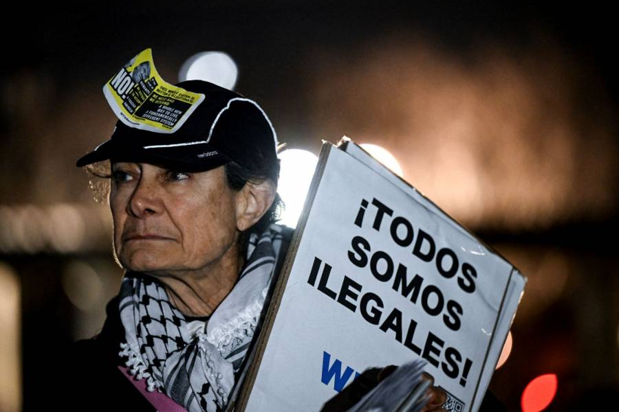 Panam&aacute; recibi&oacute; primer vuelo con migrantes de varios pa&iacute;ses deportados por EEUU