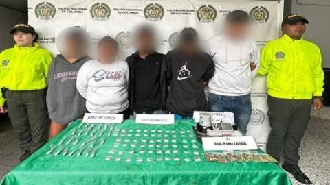 Capturan a cinco integrantes de 