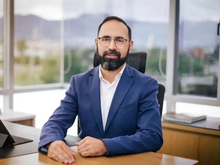 Ministro de Minas y Energía de Colombia descarta riesgo de apagón eléctrico