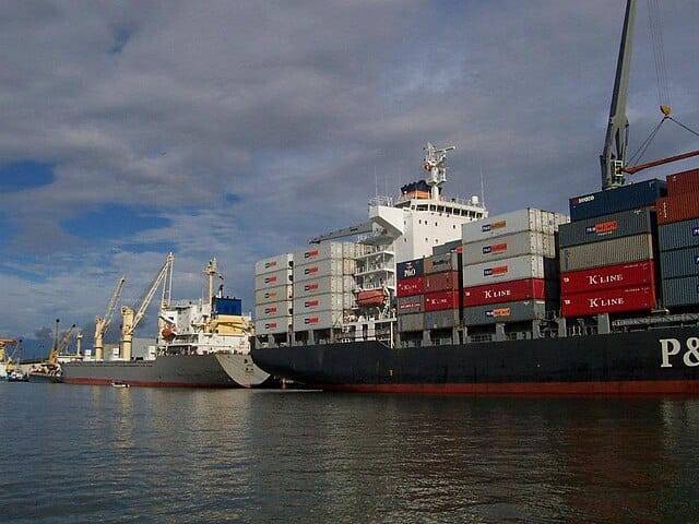 Petro pide investigar corrupción en el puerto de Buenaventura vinculada al narcotráfico