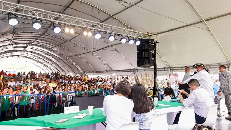 Presidente Petro convoca a una gran movilización nacional, campesina y pacífica, en defensa del Estado Social de Derecho y la paz