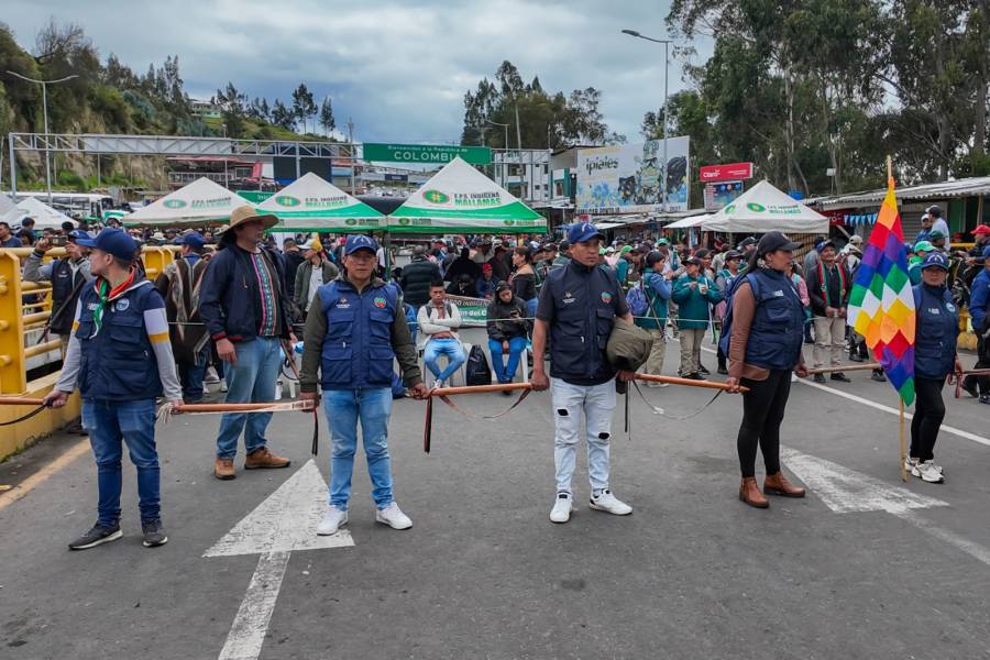 Colombia pedirá a Ecuador reconstruir puentes que sus militares demolieron en la frontera