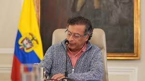 Petro convoca a movilizaciones para defender el Ministerio de Igualdad