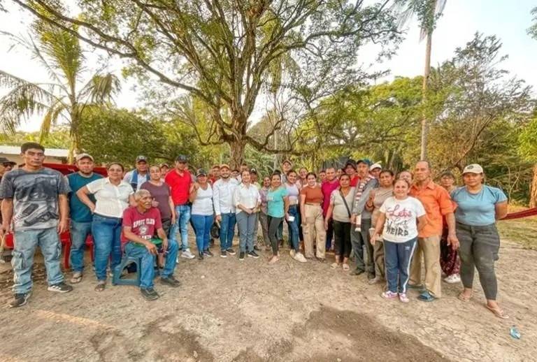 Gobierno entrega tierras a familias víctimas de despojo en el Cesar