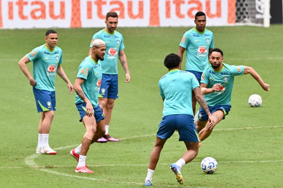 Colombia se aferra a la zona de clasificación al Mundial ante un duro Paraguay