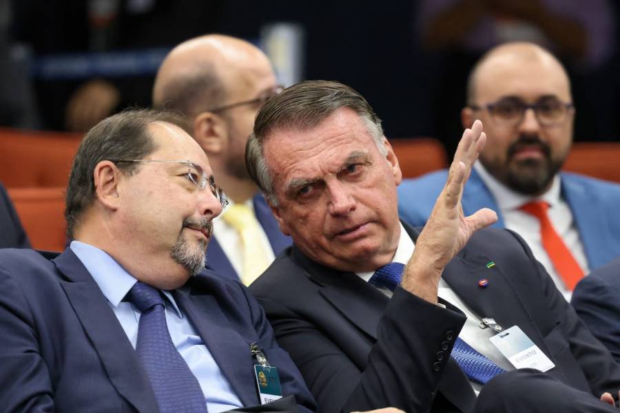 La corte suprema de Brasil decide si juzga a Bolsonaro por intento de golpe