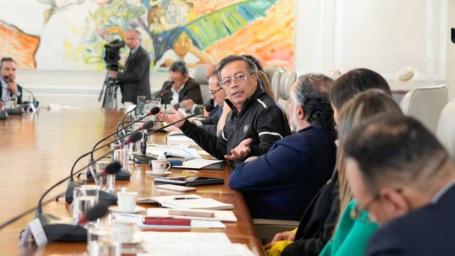 Este Gobierno ha aumentado de 62 billones a 100 billones de pesos los recursos públicos a las EPS, revela Petro en Consejo de Ministros