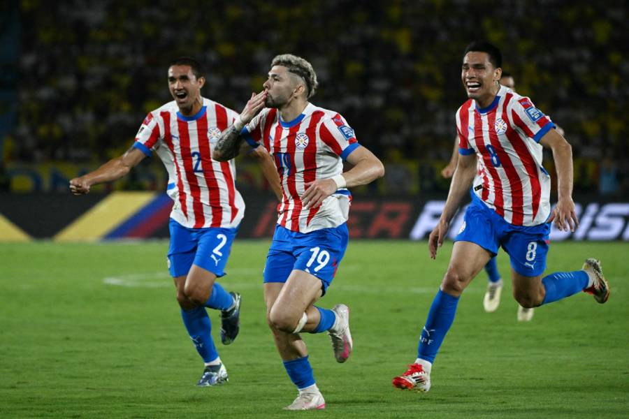 Paraguay huele el miedo de Colombia, le arranca un 2-2 y camina firme al Mundial