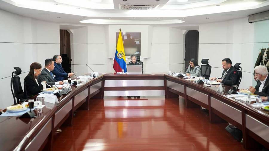 Petro impulsa soluciones energéticas para comunidades indígenas en La Guajira y la Sierra Nevada