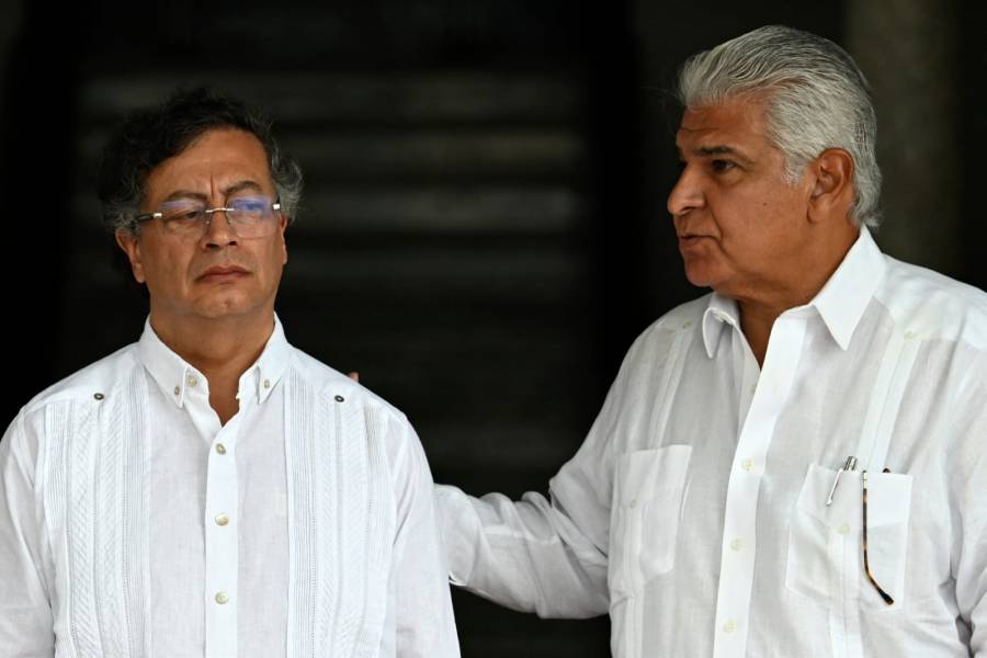 Colombia y Panamá crean comisión para analizar restos de fallecidos en guerra civil